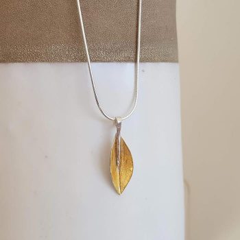 Silver Leaf Design Necklace