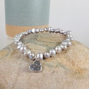 GREY FRESHWATER PEARL BRACELET