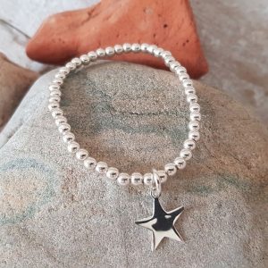SILVER BEAD AND STAR BRACELET