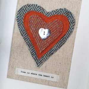 HARRIS TWEED HEART PICTURE DETAIL