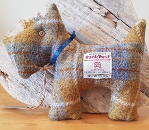 HARRIS TWEED SCOTTIE DOG GOLD CHECK