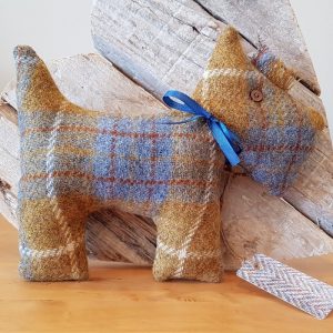 HARRIS TWEED SCOTTIE DOG GOLD CHECK