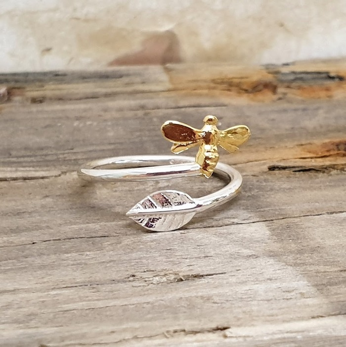 ADJUSTABLE STERLING SILVER BEE AND LEAF RING