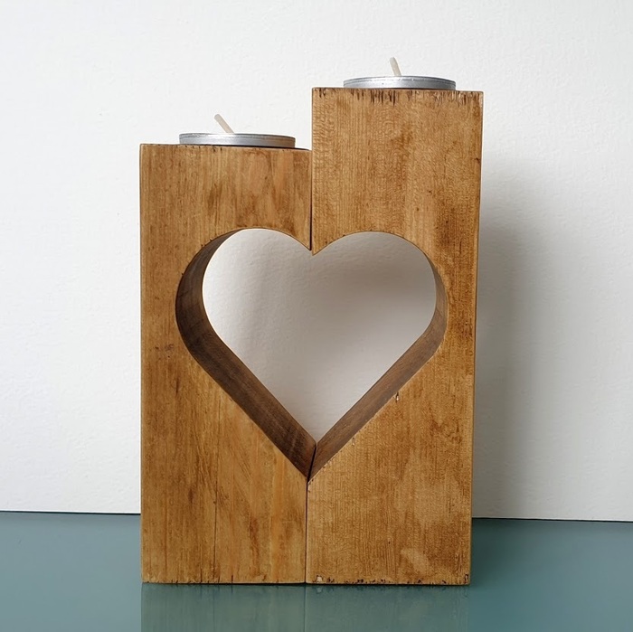 SET OF TWO CUT OUT HEART TEA LIGHT HOLDERS