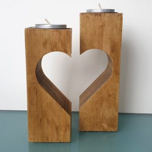 SET OF TWO CUT OUT HEART TEA LIGHT HOLDERS DETAIL 2
