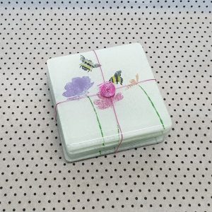SET OF FOUR FUSED GLASS COASTERS BEE ON FLOWER