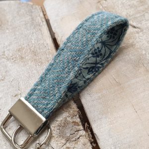 HARRIS TWEED KEYRING DETAIL