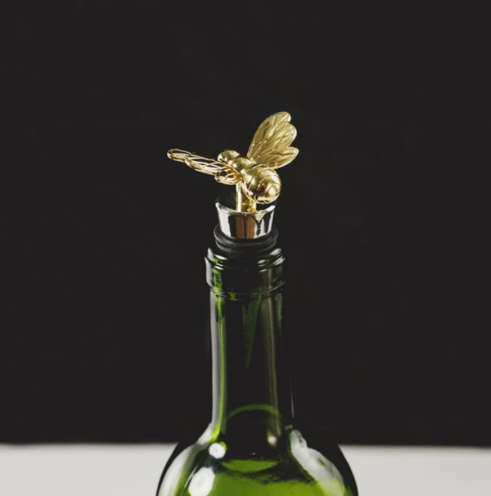 Gold Bee Bottle Stopper Detail