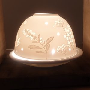 PORCELAIN TEALIGHT HOLDER FLOWER