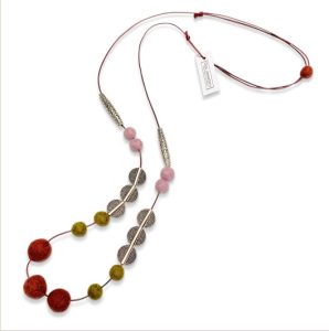 MARIKO ADJUSTABLE NECKLACE RUST OLIVE