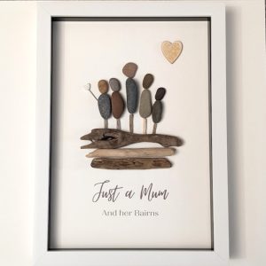 PEBBLE PICTURE, JUST A MUM AND HER BAIRNS DETAIL 2