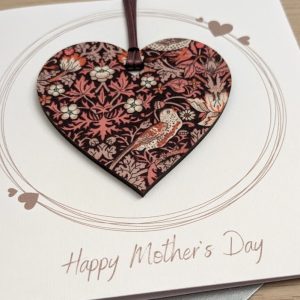 MOTHER’S DAY CARD HEART DECORATION DETAIL