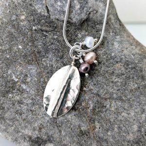 SILVER LEAF AND FRESHWATER PEARL PENDANT DETAIL